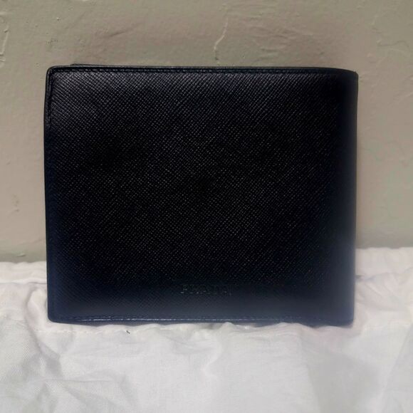 Prada men's bifold wallet black - Picture 2 of 3